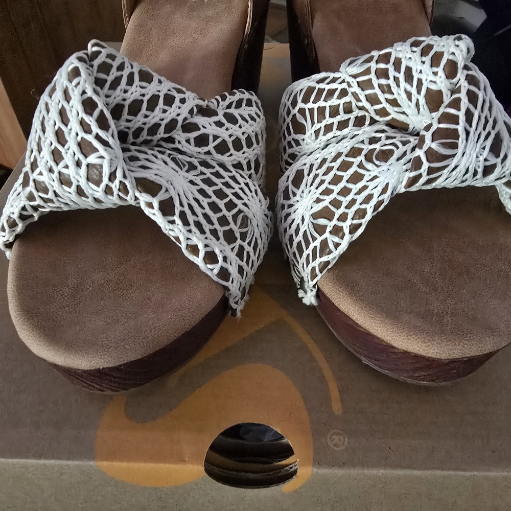 Korks NIB Natalia sling back sandal with block heel, size 9 - Picture 5 of 6